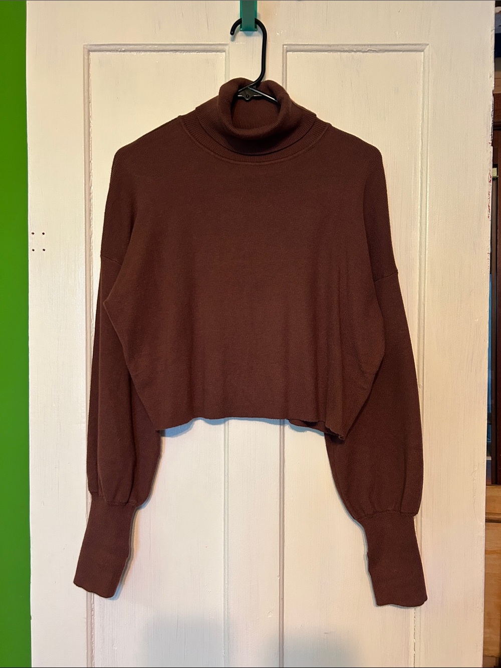 SHEIN Cropped Turtleneck Sweater in Mauve Brown